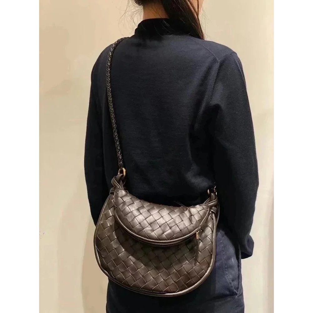 Shu Qi Same Style Latest Style Series Gemini Woven Gemini Bag Baodie Leather Woven Leather Bag Underarm Bag Twin Bag Child Mother Bag Moon Bag Shoulder Bag Shoulder Bag Female Bag Ladies Bag Black Small Size.Medium Large Size