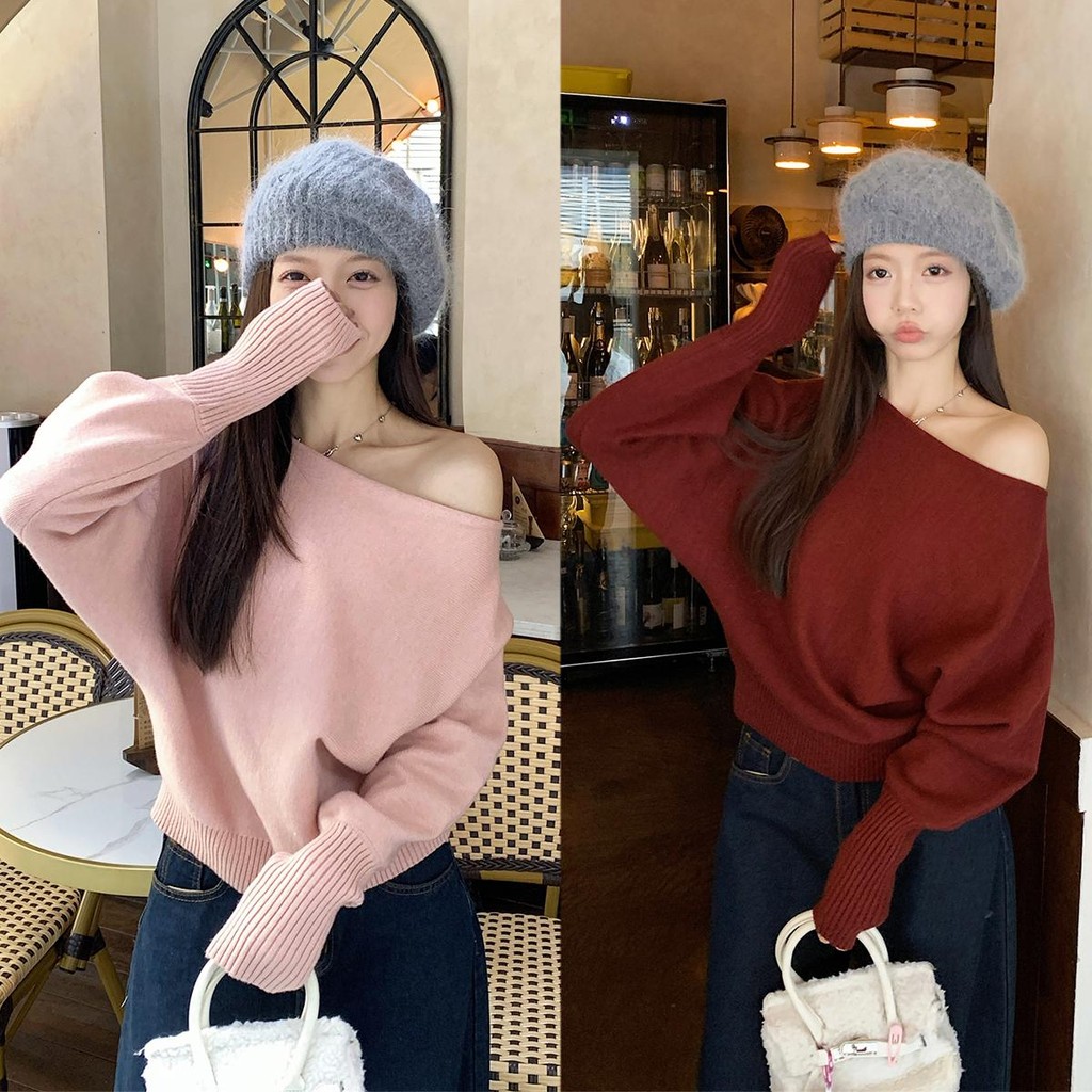 SARICHIC Red Off-the-shoulder Sweater Women's Autumn and Winter Bat Sleeve Knitted Loose Long-sleeved Top-88001