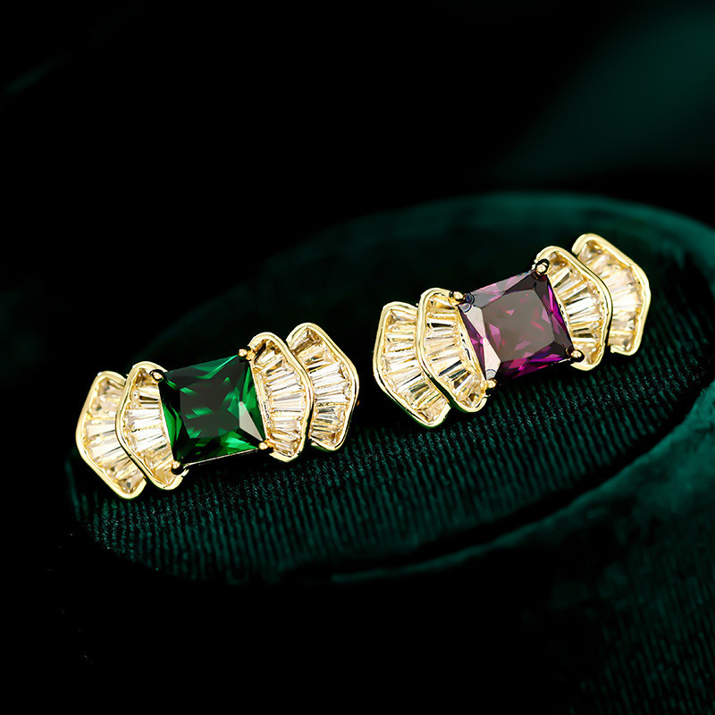 (KB2982) PREORDER KOREAN HIGH-QUALITY SWAROVSKI ZIRCON BROOCH BAHU
