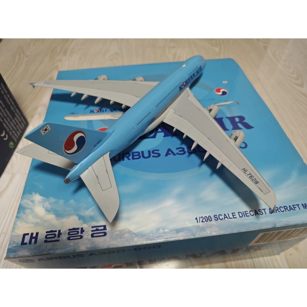 [Ready Stock] 1/200 Gemini Gemini Korea Airlines A380 Alloy Material, Detail Restore, with Original Packaging.Model Scale 1: 200, Air Guest A380-800, Korean Airlines Coating, Registered Number HL7628.Always Display In The Cabinet, No Defects, No Missing P