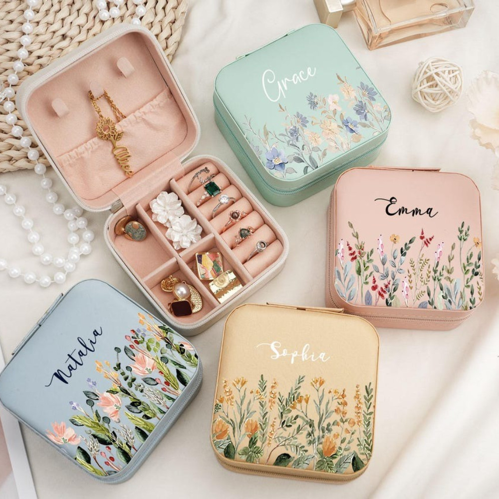 Free Custom Leather Jewelry Box for Bridesmaid Gift Personalized Travel Jewelry Box Case with Name
