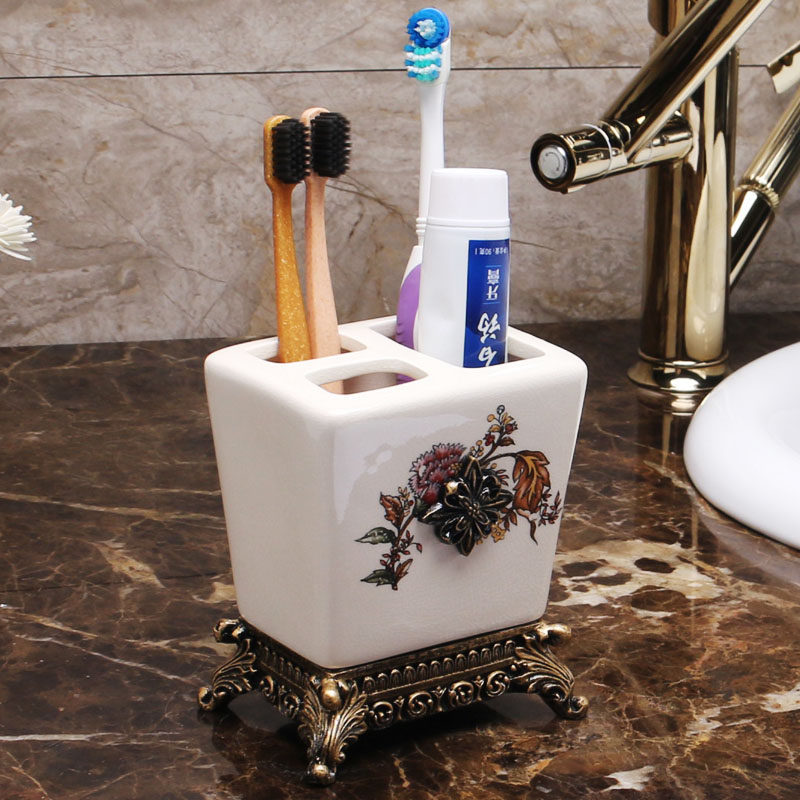 European-Style Luxury Local Tyrant Bathroom Ceramic Toothbrush Cup Bathroom Daily Storage Supplies Washing Brushing Cup