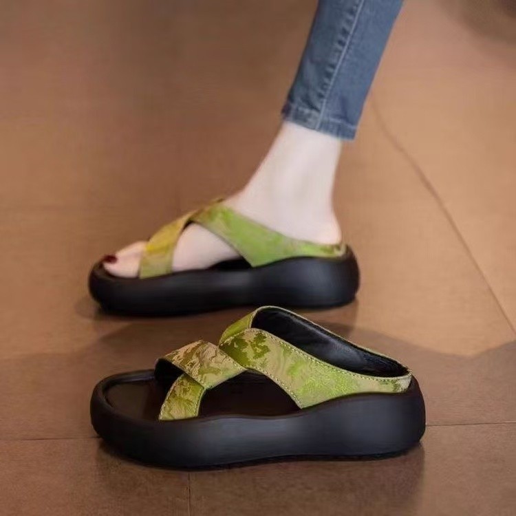 Sandals for Women - Thick Soles | Casual & Fashionable Summer Beach Flip Flops