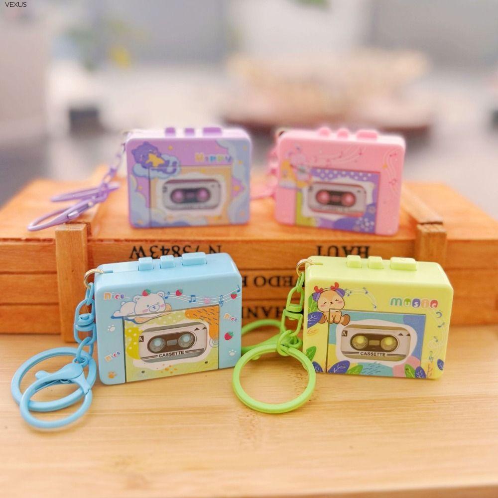 VEXUS Retro Tape Recorder Keychain, Cassette Recorder Recordable Recording Music Box Pendant, Keyring Vintage Mini Player Tape Backpack Pendant