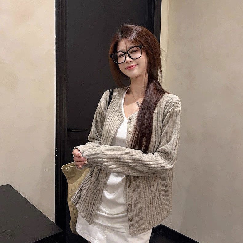 Korean Style Long-Sleeved Knitted Cardigan - V-Neck Pit Strip, Perfect for Autumn 2025