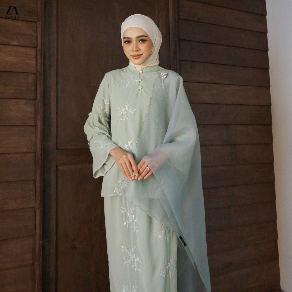 ZOE ARISAH Hazelia Kurung Moden Premium Chiffon Luxury Lace Baju Raya 2026 Sulam Soft Yellow Sage Green Baru ZOE ARISSA