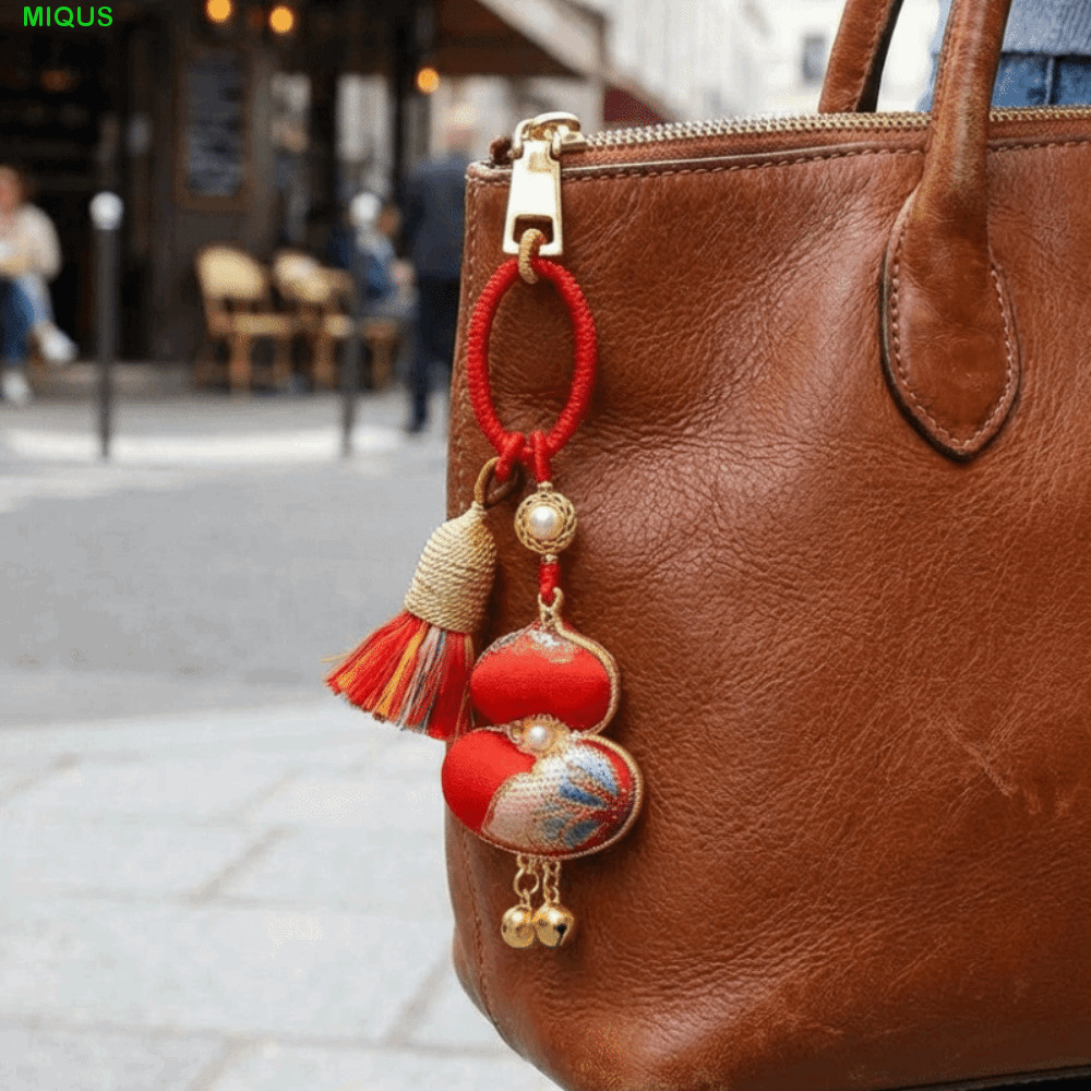 MIQUS Brocade Gourd Pendant, Handmade Blessing Woven Tassel Bag Pendant, Spring Festival Traditional Good Luck Chinese Style Gourd Key-chain Couple
