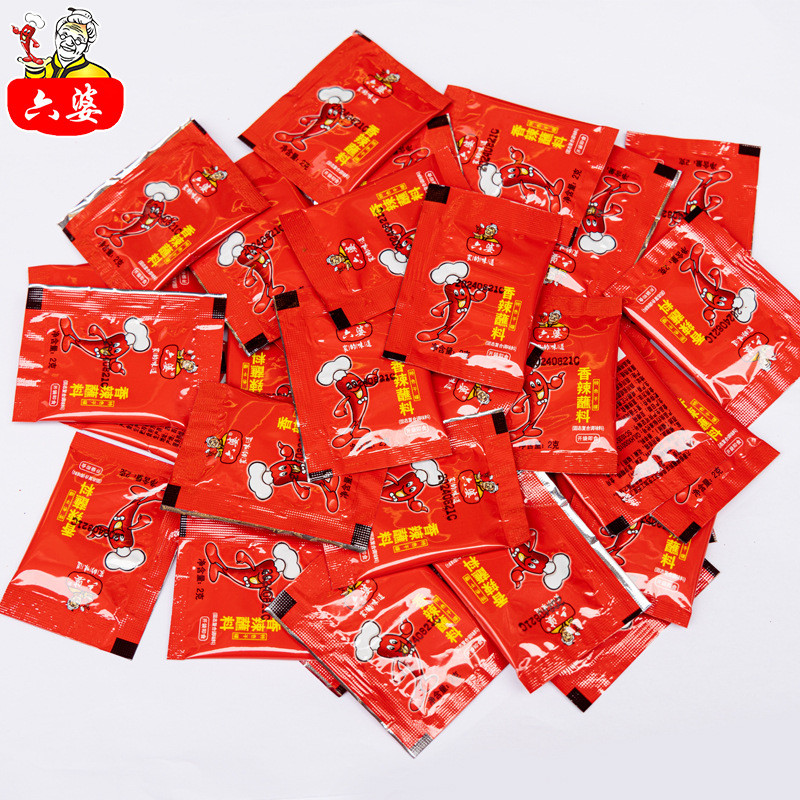 Spicy seasoning bag六婆辣椒面2g100袋火锅干碟烤肉烧烤撒料辣椒粉外卖香辣蘸料现货
