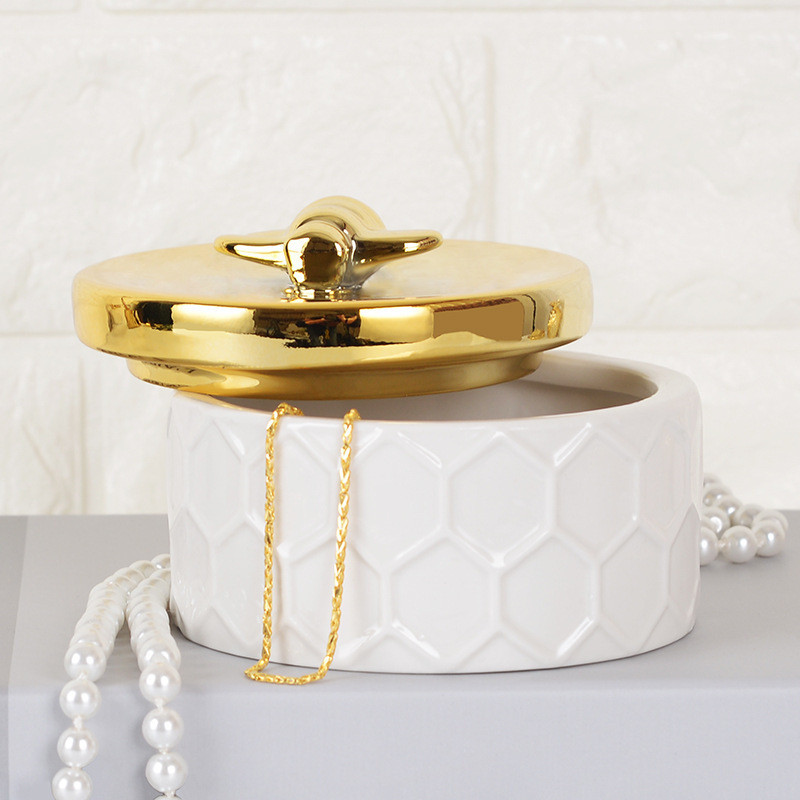 Nordic Simple Decorative Ornaments Golden Electroplating Creative Bee Ceramic Jewelry Storage Box Manufacturer Ready Stock