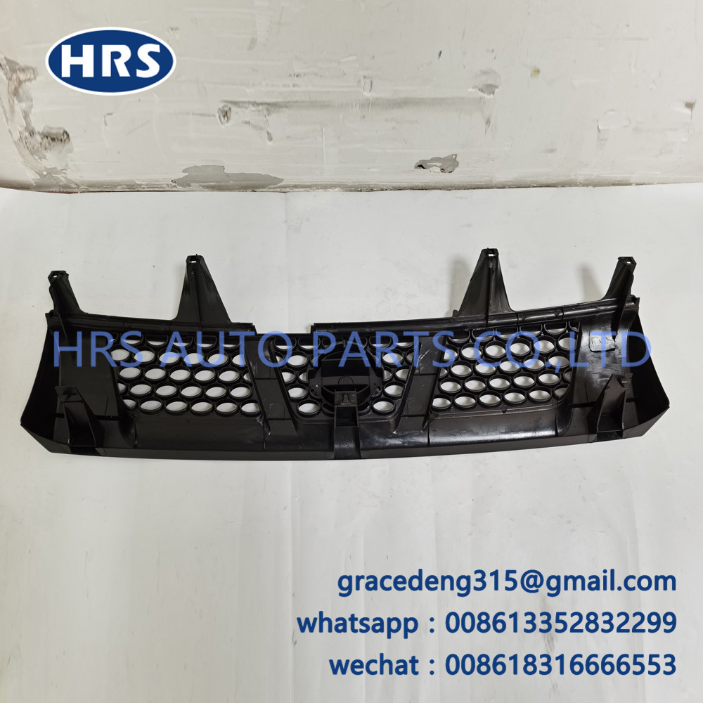 62310-VK000 sesuai untuk gril hadapan Nissan NP300, dan gril itu serasi dengan Nissan.