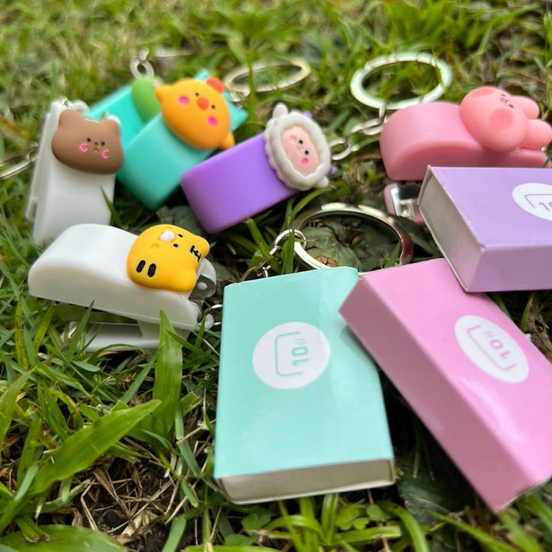 Cute Cartoon Mini Keychain Stapler Hangable Bag Backpack Keychains Paper Binder Office School Supplies Kids Reward Gift