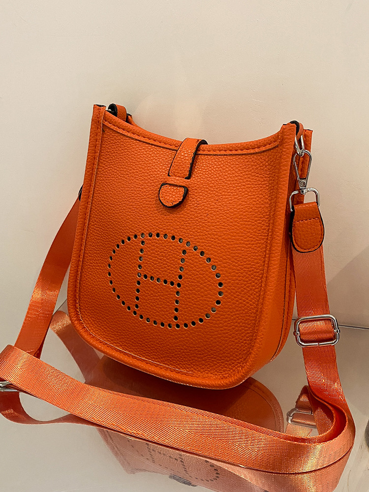 Cneeya&Kaer Evelyn High-quality Soft Leather Hollow Bucket Bag For Women's Retro Texture Versatile One-shoulder Crossbod