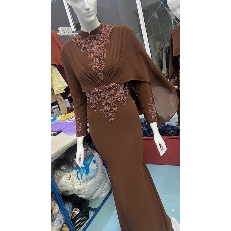 DRESSS AINIYY