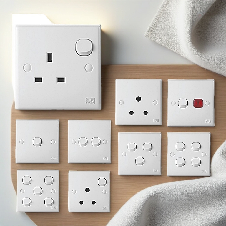 UMS SWITCH 3 SERIES / SWITCHES & SOCKET OUTLET WHITE / SUIS PLUG SOKET