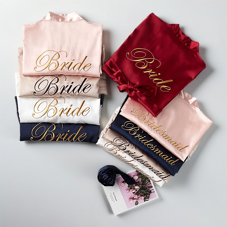 mysteryoffemale Bridal Shower Wedding Bride and Bridesmaid Ice Silk Satin Plus Size Robe Pyjamas Nightwear B040