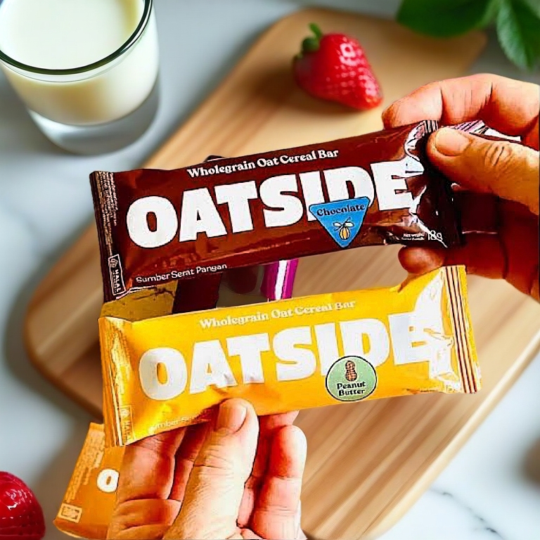 Oatside chocolate cereal bar 20g peanut butter strawberry breakfast bar