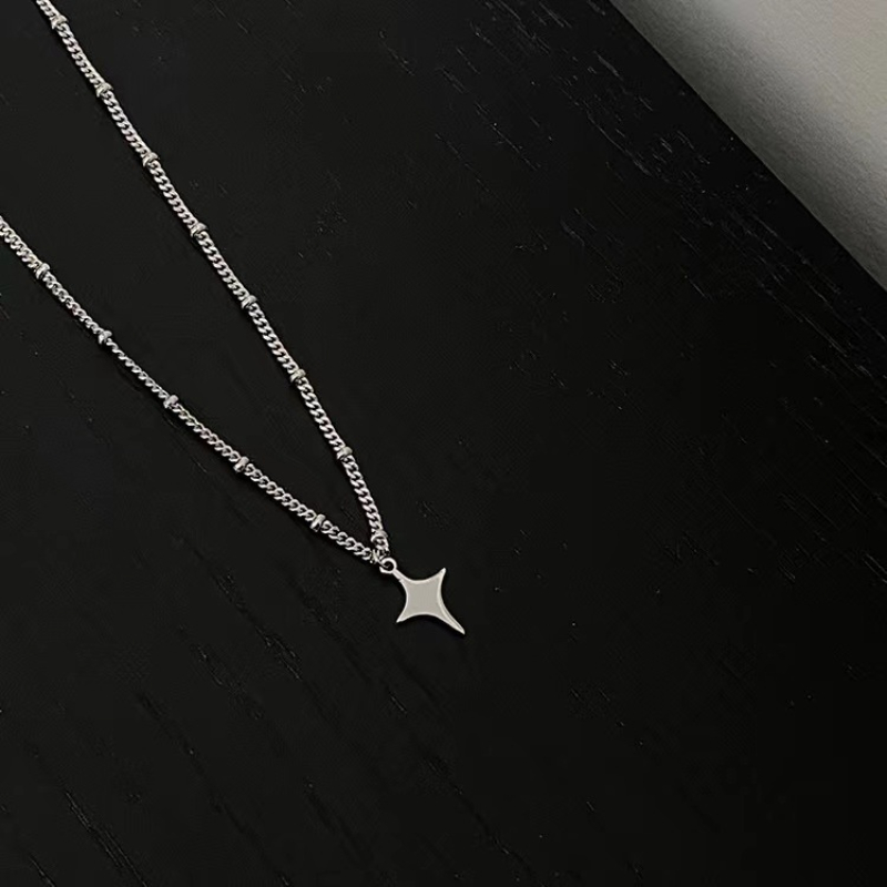 Light Luxury Necklace Four-Pointed Star for Men and Women Simple Clavicle and Sweater Chain