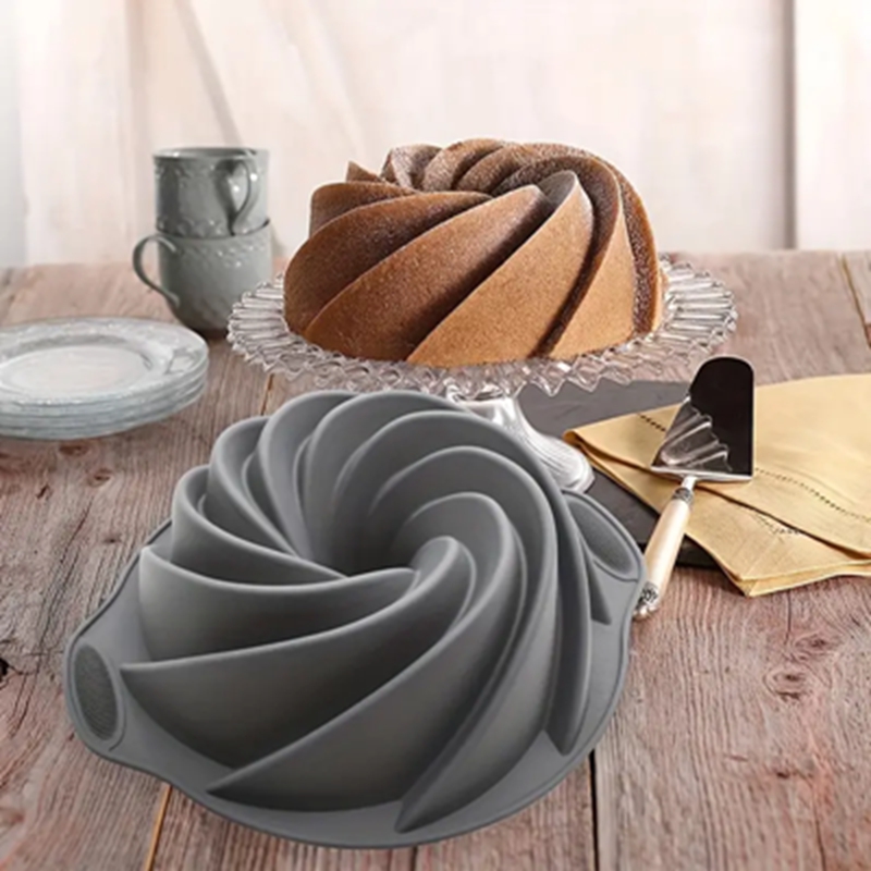 1PCS Kitchen Tools 30 x 8cm Silicone Baking Pan Spiral Pattern Bundle Savarin Bread Cake Mold Mousse Dessert Brownie Cake Decoration DIY Baking Tools