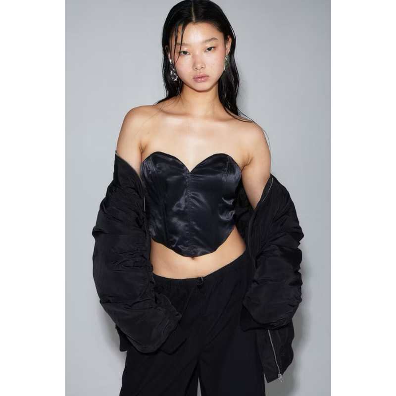 1 Hand Set H&M Woman Corset top Never Used