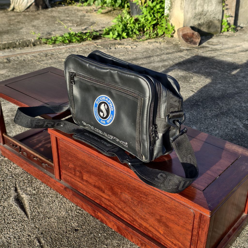 Second-Hand SCUBAPRO Shoulder Bag From Japan