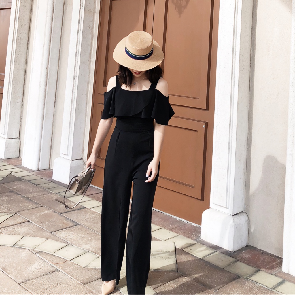 [Eviovio] S-4XL Plus Size Fashion Jumpsuit For Women Off Shoulders Conceal Proportions Wear It And Look Slim. Elegant And Fashionable Set To Make You Slimmer. Jumpsuit Woman Korean Style