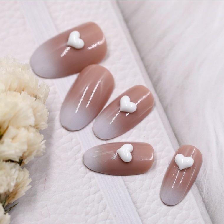 White Nail Art Heart One Bag Contains 30 Pieces Of
