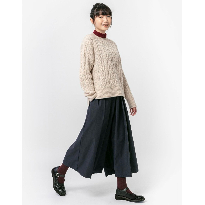 Oversize Knit Crop Top UNIWEAR: Yak blend wool cable sweater