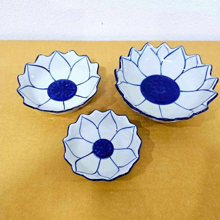 Ceramic Bowl Lotus Shape 3-8 Inch Thai Pattern Microwaveable Pointed