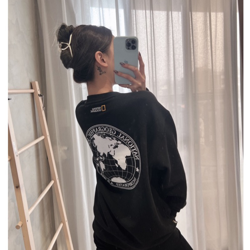 tw NATIONAL GEOGRAPHIC Unisex Earth Long Sleeve Sweatshirt Shirt Carbon Black E-1