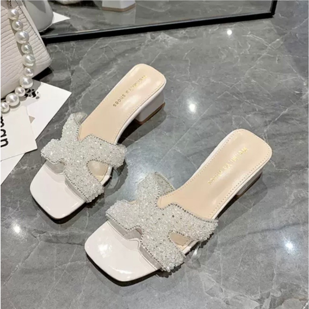 Luxury H-shaped strap sandals, sparkling with pearls, comfortable 3cm heels. Summer sandals, travel sandals, cheap student sandals, sa summer sandals