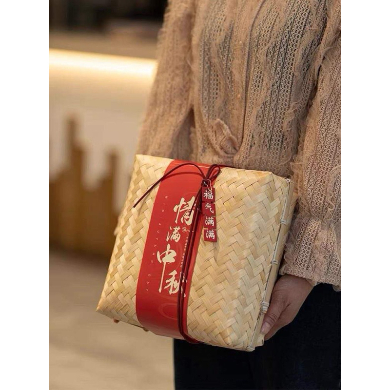 Bamboo boxes, bamboo baskets for MATHIPDECOR cakes,CNY gifts, gifts, super cute tea containers