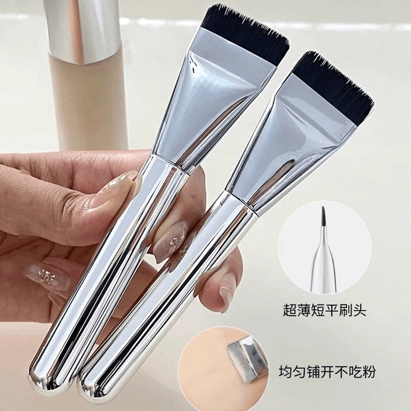 Square Silver Foundation Makeup Brush Specialized Concealer and Foundation Blending Brush