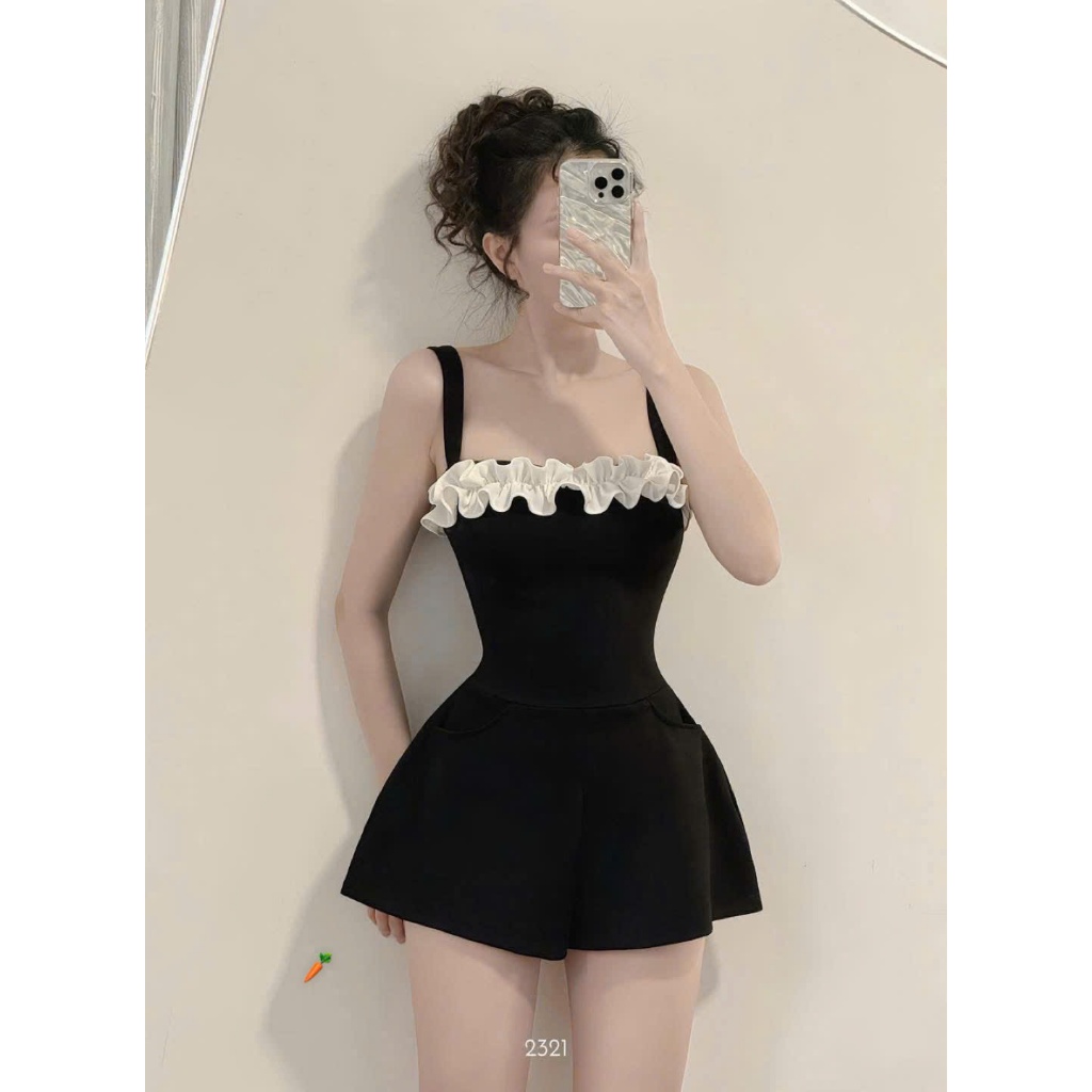 Jump with 2 flared thigh straps, pretty white ruffle bust