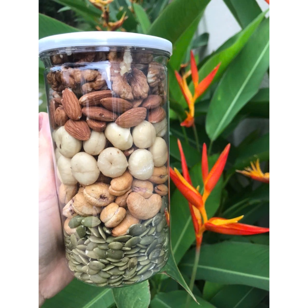 COMBO 500GR 5 IN 1 Mixed Nuts Exported Golden Walnuts, Core Almonds, Macadamias, Cashews, Pumpkin Seeds Convenient Instant Pot