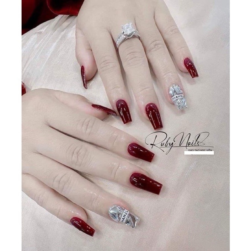 Nail box red square design