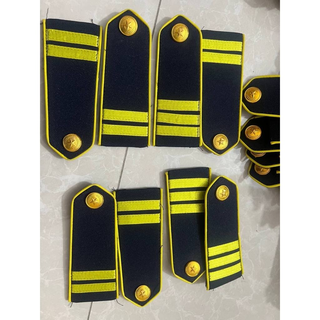1-2-3 Gold Border Security Guard Uniform Shoulder - Beautiful, Luxurious, Cheap Professional Brick - Real Photo