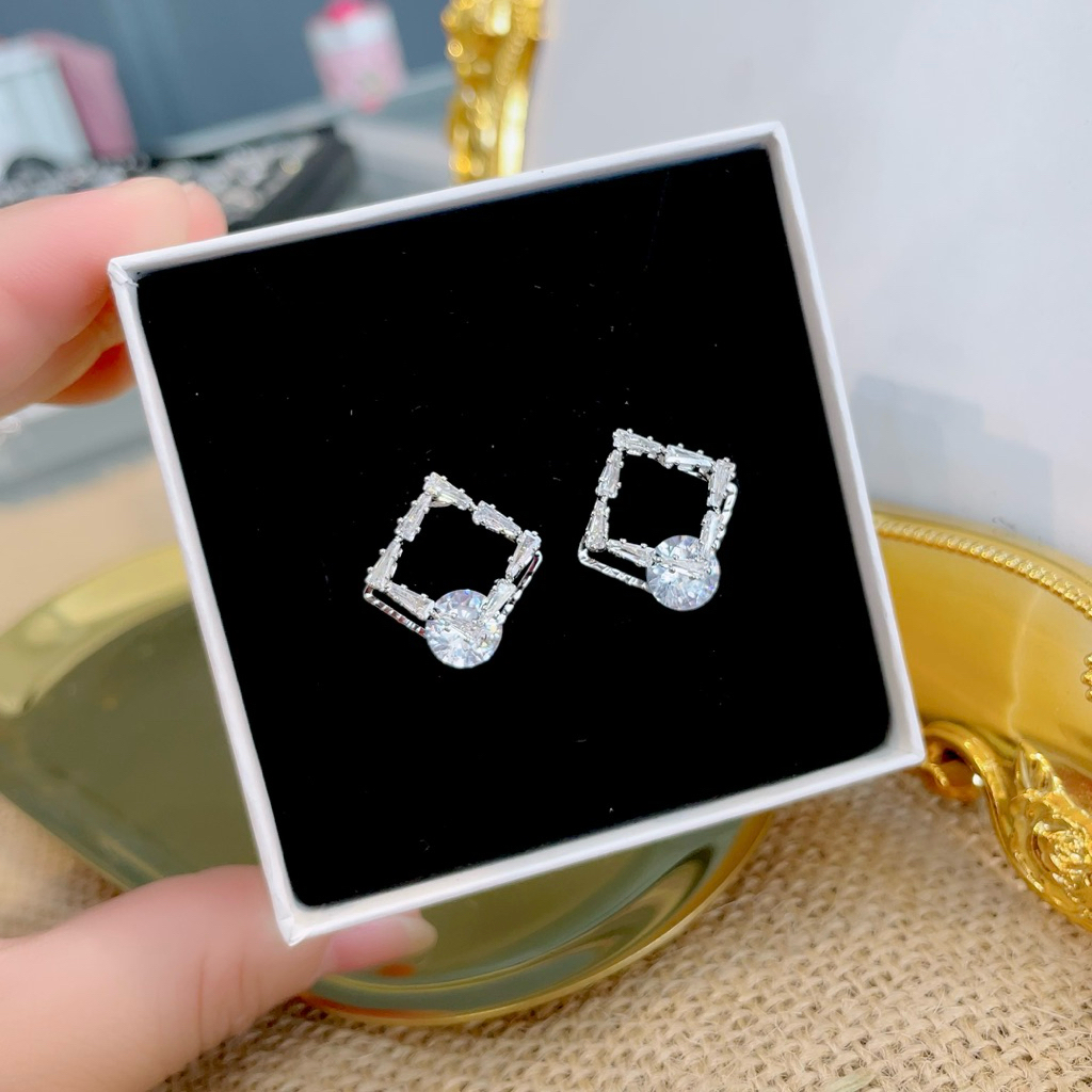 Luxury fashion stone earrings for women
