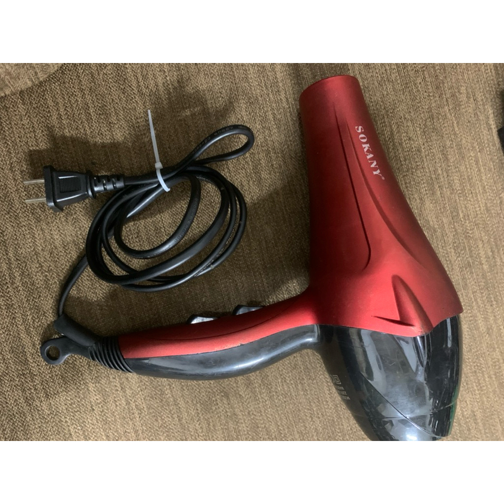 (b2)old hair dryer in good condition