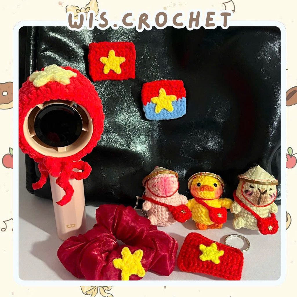 Lovely Patriotic Collection “Tui Iu Vietnam” Wool Keychain | @wis.crochet